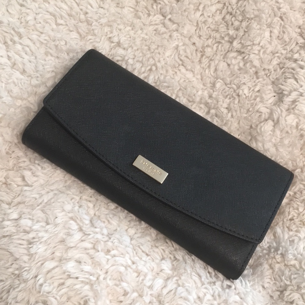 Kate Spade “Caía” Laurel Way Black Wallet